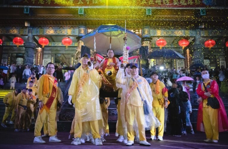 風雨吹不散信眾 桃園護國宮「五夜暗訪」遶境圓滿回鑾