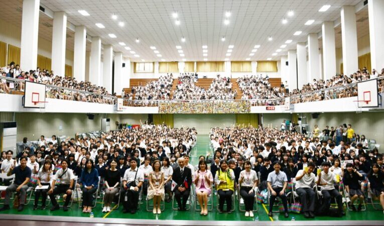 小松市立高校來訪彰化女中　激盪跨國文化火花