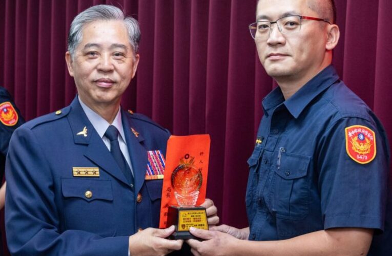 曾俊榕救下欲輕生母女          吳敬田表揚直稱好樣的