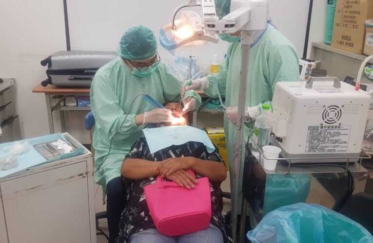 嘉義縣牙科醫療覆蓋率達100％　專車深入偏鄉守護口腔健康