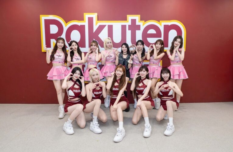 17LIVE桃氣女孩首度跨界棒球場！朴星垠、金佳垠「雙垠組合」成球迷焦點