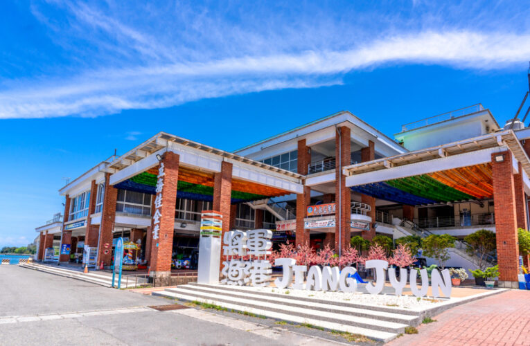 雙春濱海遊憩區首階工程完工！南側紅樹林棧道抬高防淹 115 年全段開放