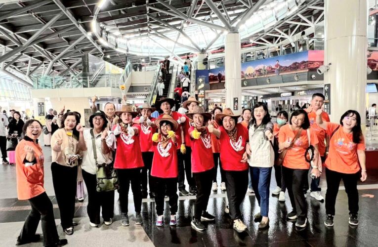 高鐵台南站迎國際身心障礙者日快閃響應