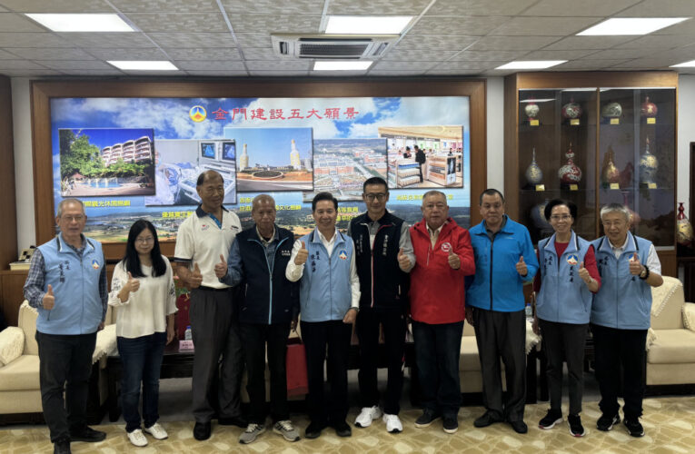 陳福海約見年度資深績優村里長地方民代及民政人員