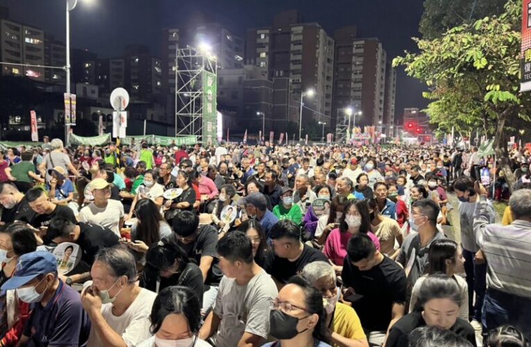 林岱樺淚謝支持者 高雄初選最大場面 三萬人參加力挺