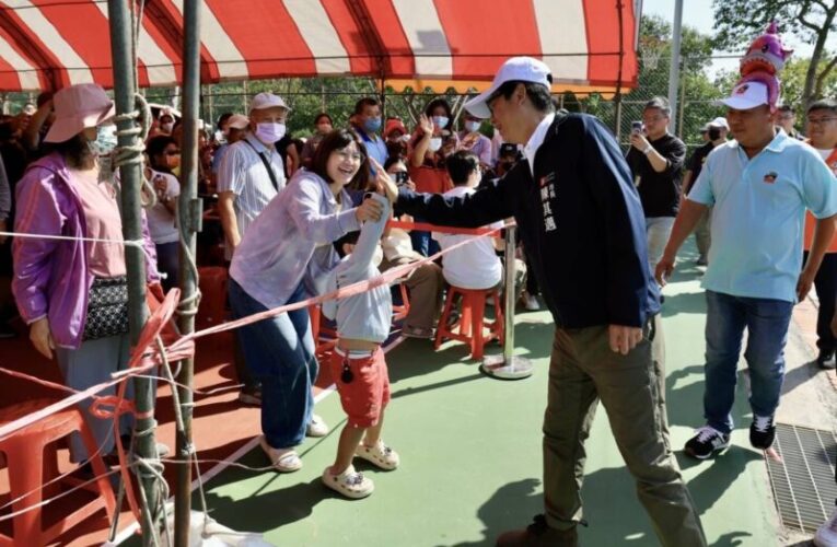 陳其邁出席永安石斑魚節開幕式 品嘗石斑魚正當時 邀民眾支持選購