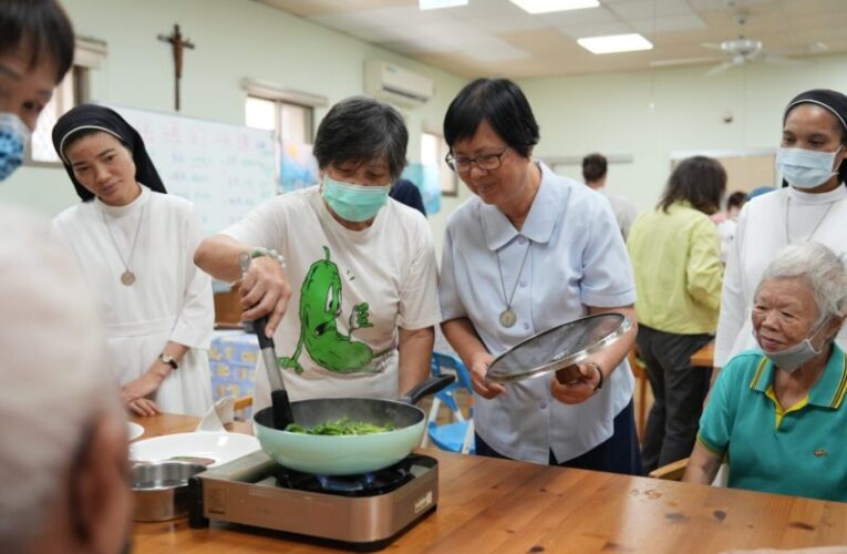 「記憶上菜・世代共煮」左營德蘭失智據點青銀共融嘉年華開桌啦