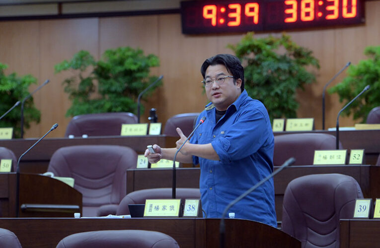 教師荒加劇長照量能受考驗　楊家俍議員要求市府加速整合