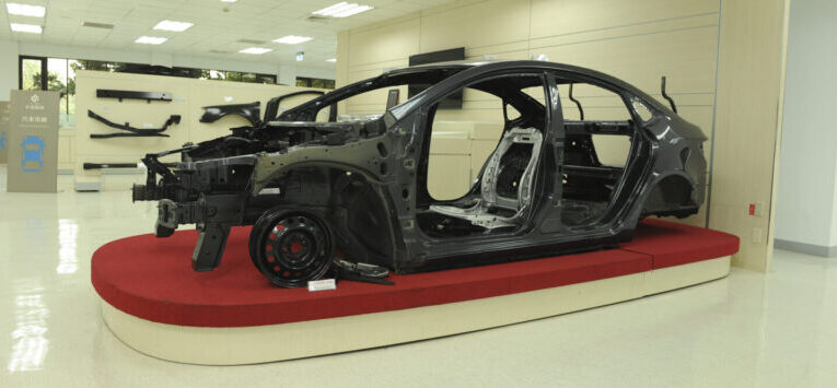 中鋼公司「IF汽車用鋼RC30」榮獲經濟部資源再生綠色產品認證