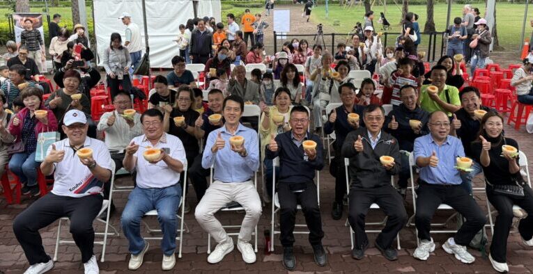 高雄農業局「天使」洋香瓜　神農市集千人搶鮮嚐
