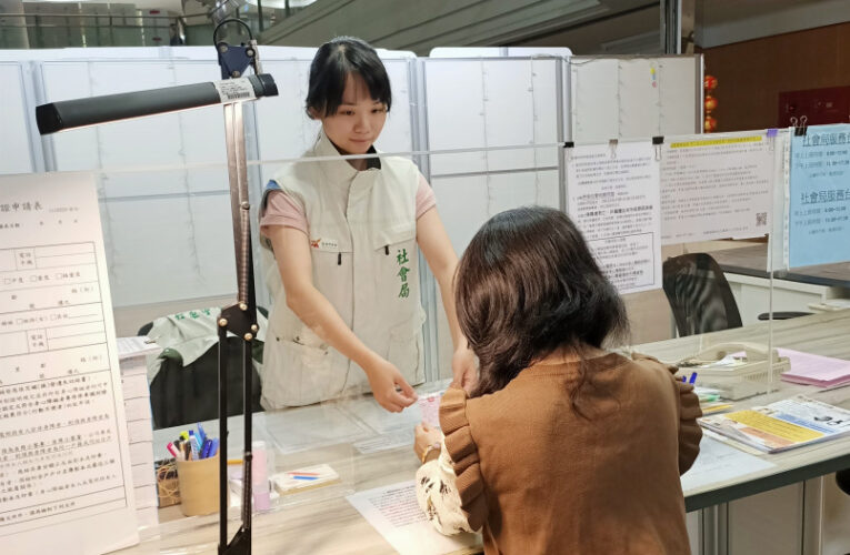 身心障礙證明可跨縣市補發囉!黃偉哲提醒民眾善用減少奔波