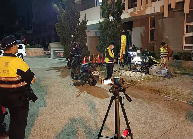 警五分局「環警監聯合稽查」 噪音改裝車無所遁形
