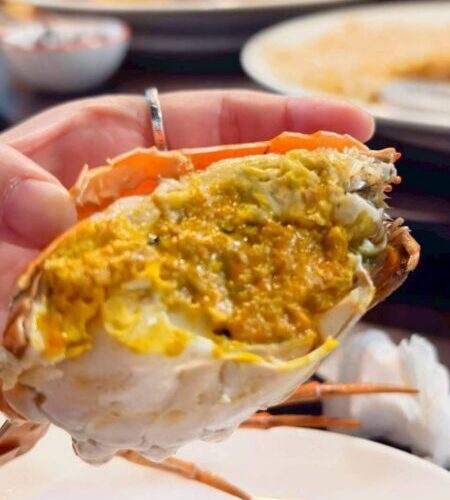 呷味鮮處女蟳｜台北處女蟳天花板！蟹黃爆量、海鮮新鮮度驚人，一開桌就知道為什麼一位難求