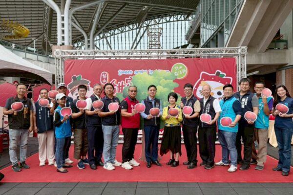 「2025 梨山森活節‧甜蜜和蘋」梨山蜜蘋果季   台中火車站快閃開跑