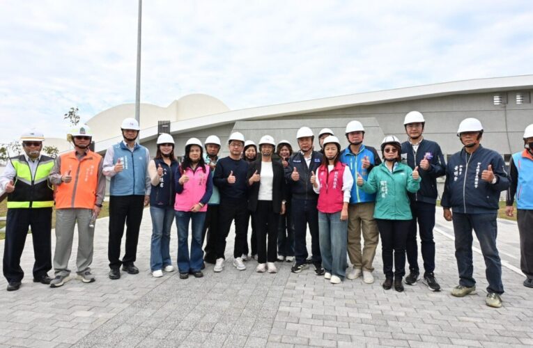 王縣長視察和美鎮污水下水道系統第一期水資中心新建工程　即將完工