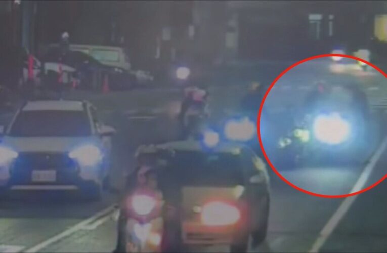 按個喇叭就翻臉？45歲男駕駛機車路中停下爭論 害自己被吊牌