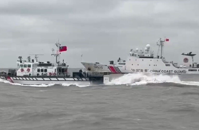 大陸3艘海警船襲擾金門水域 海巡阻止持續深入