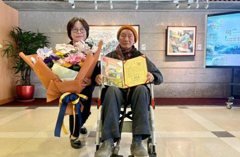 從照護到創作 「百歲畫愛 院望啟程」素人棉棒畫展開展