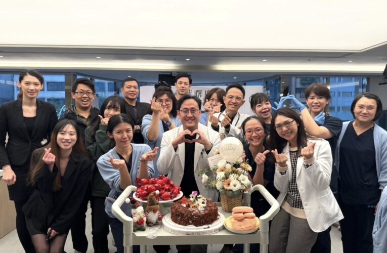 「洗腎室變演唱會 」腎友齊聲歌唱把院長搞哭了