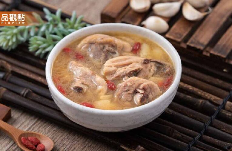 一票人「薑母鴨只吃湯＋配料」不吃肉！曝：這樣才賺翻