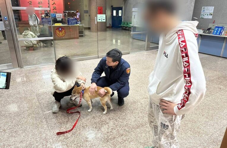 自掏腰包買罐頭 員警助迷途毛孩重回主人懷抱