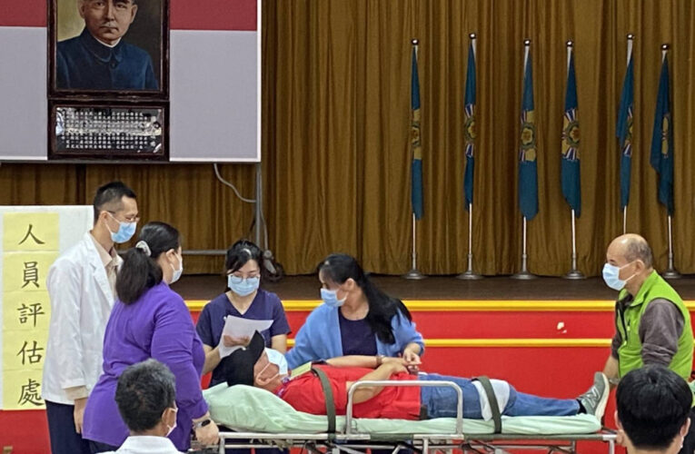 彰化榮家戰傷官兵收容演練逼真 強化大量傷患應變能量