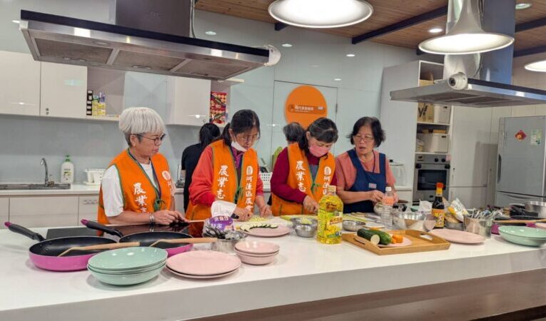 高雄農業局舉辦食農漫遊 2,500人次體驗產地到餐桌