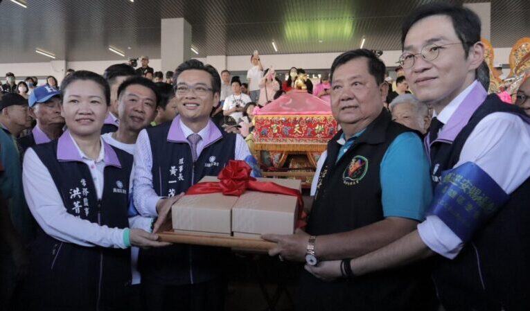 白沙屯媽祖祈福遶境 首站由高雄區漁會出發