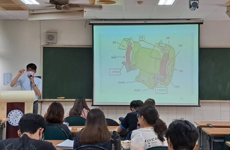 輔英科大職業安全衛生系推動優良實務學程 榮獲勞動力發展署「優良學程」獎項，及頒二十萬元獎金肯定