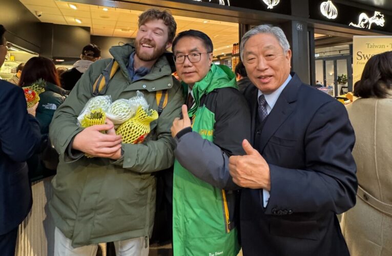 台南芭樂首航荷蘭 黃偉哲外銷進軍歐洲新藍海