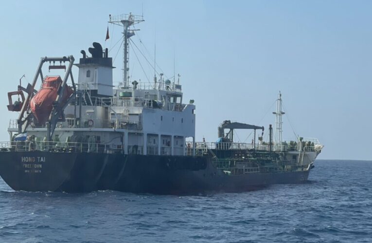 海巡聯手航港局清理違規錨泊 南部海域啟動擴大淨泊行動