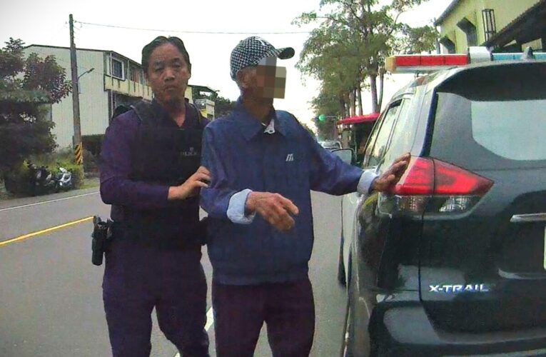 老翁路中受困美濃警協助化險為夷