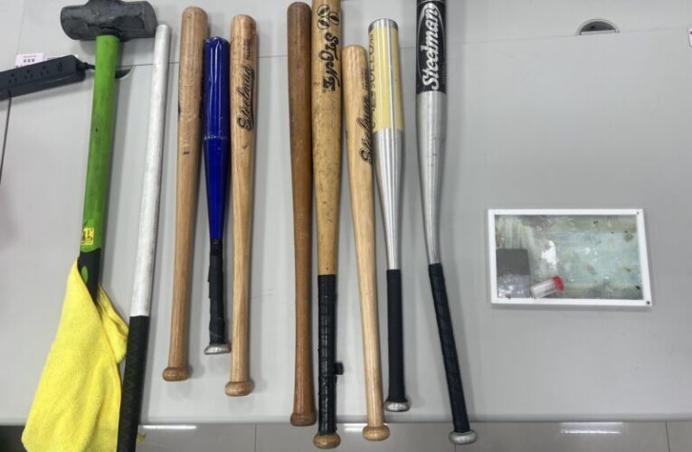 東區債務糾紛案釀3傷  中警三分局深夜動員20名優勢警力　迅速壓制7人　全數到案送辦