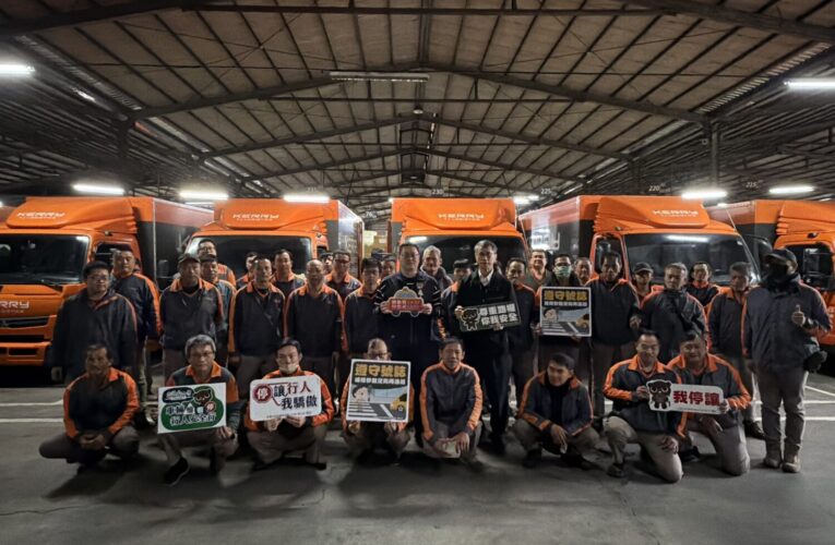 龜山警與企業共宣導交通安全　強化通勤族與大型車駕駛用路觀念