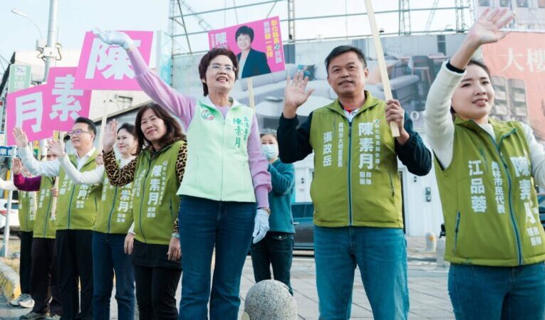 陳素月積極爭取民進黨提名　與多位民代齊力路口拜票　
