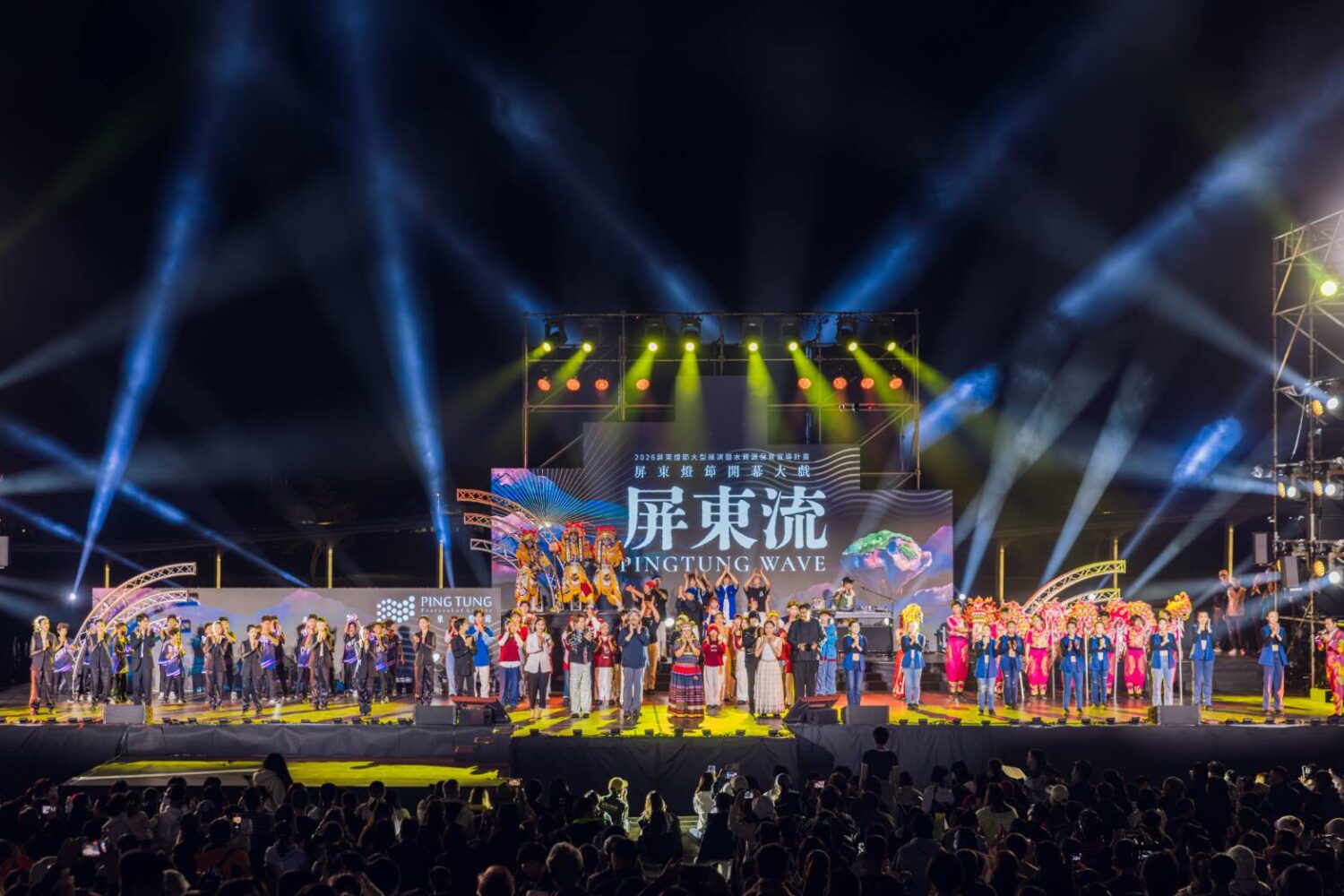 屏東燈節開幕大戲震撼登場   玖壹壹煙火秀點燃全場