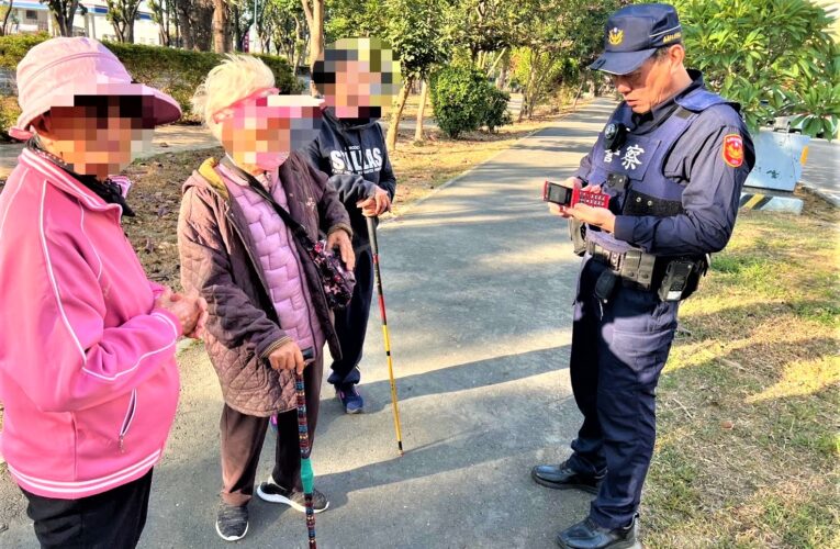 老婦徘徊安全島　八掌警細心查證助返家