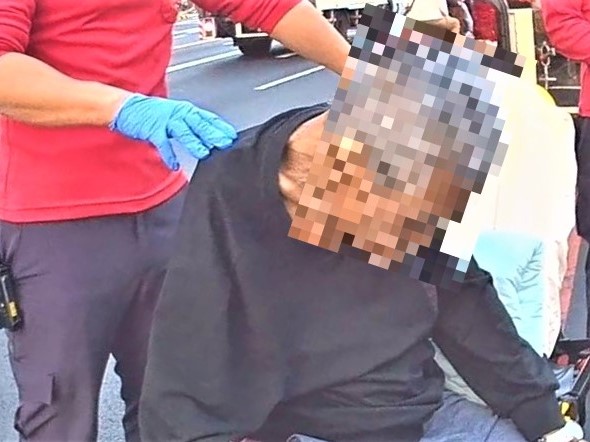 騎車突感身體不適　興安警即刻對男子救援協助