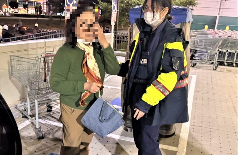 誤認皮包遭竊　後湖警耐心助老婦尋回