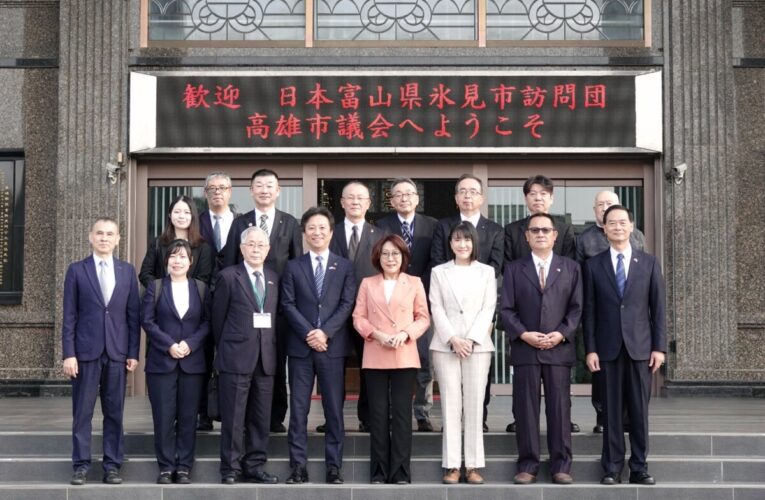 日本富山縣氷見市長一行訪高市議會 康議長：再續百年情誼