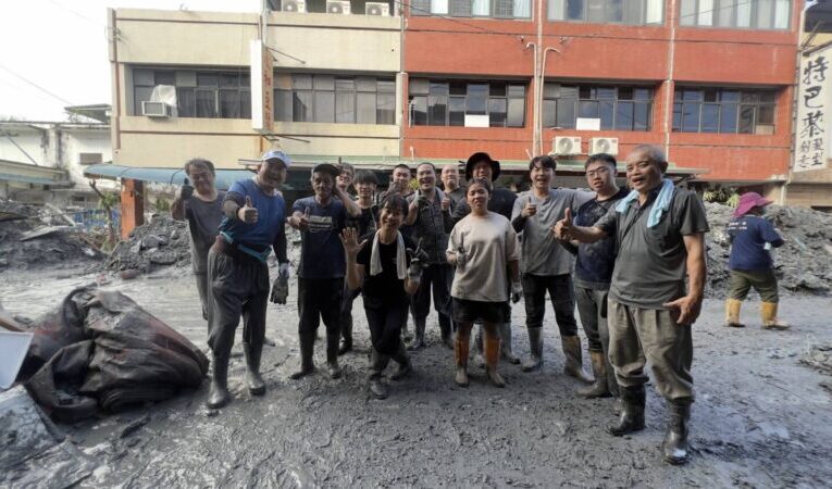 近四十名正修學生救災不落人後 協助花蓮縣光復鄉馬太鞍溪災後重建