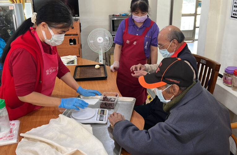 彰化榮家攜手長榮樂齡手作麵包 陪伴長輩享幸福滋味 