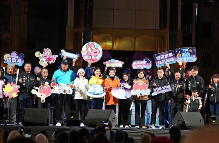 斗六圓環元旦音樂晚會璀璨啟燈　1.8萬顆燈籠點亮雲林迎新年