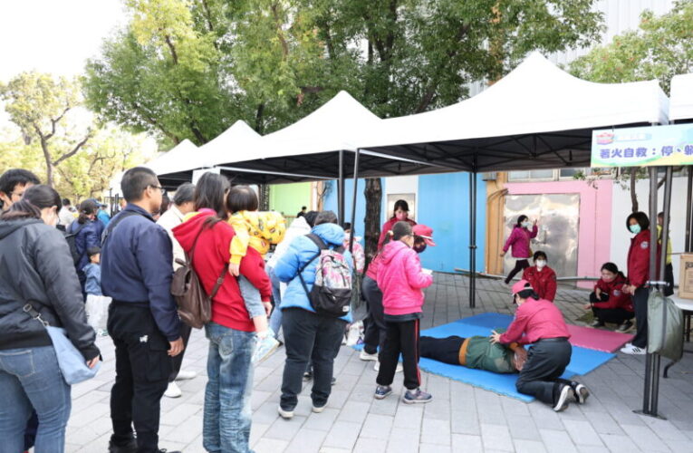 台南舉行119出任務擴大防火宣導活動 黃偉哲邀大小朋友共同守護家園安全