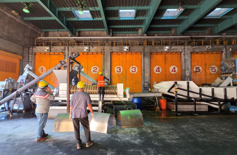 中市環保局率先引進廚餘固液分離設備   降低4成廚餘含水率減輕焚化廠負擔