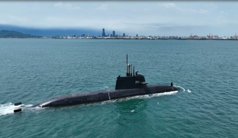 海鯤軍艦淺水下潛成功  台灣潛艦國造計畫突破關鍵