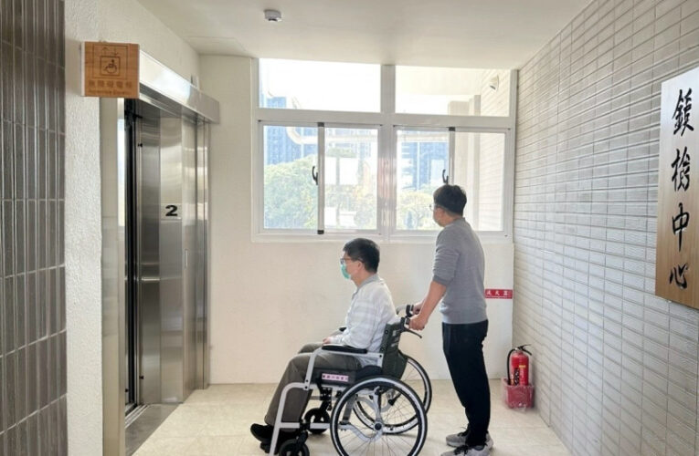 衛福部胸腔病院仁德院區新電梯啟用 便利高齡及行動不便者就醫