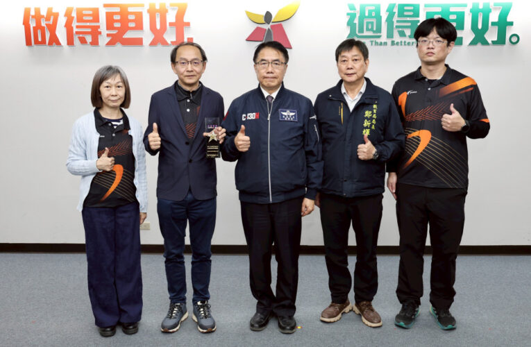 AI驅動PBL獲肯定！崇學國小獲未來教育臺灣100特別獎  