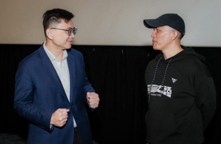 元旦包場《冠軍之路》　賴瑞隆、李昆澤、李柏毅、康裕成與議員邀少棒隊觀影：高雄隊團結邁向勝利