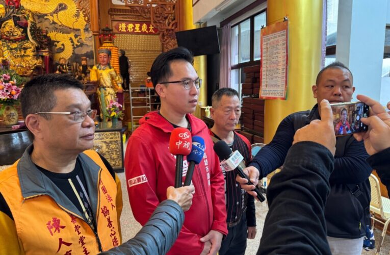 五甲關帝廟國運詩出爐 林智鴻讚：拚經濟好時機！